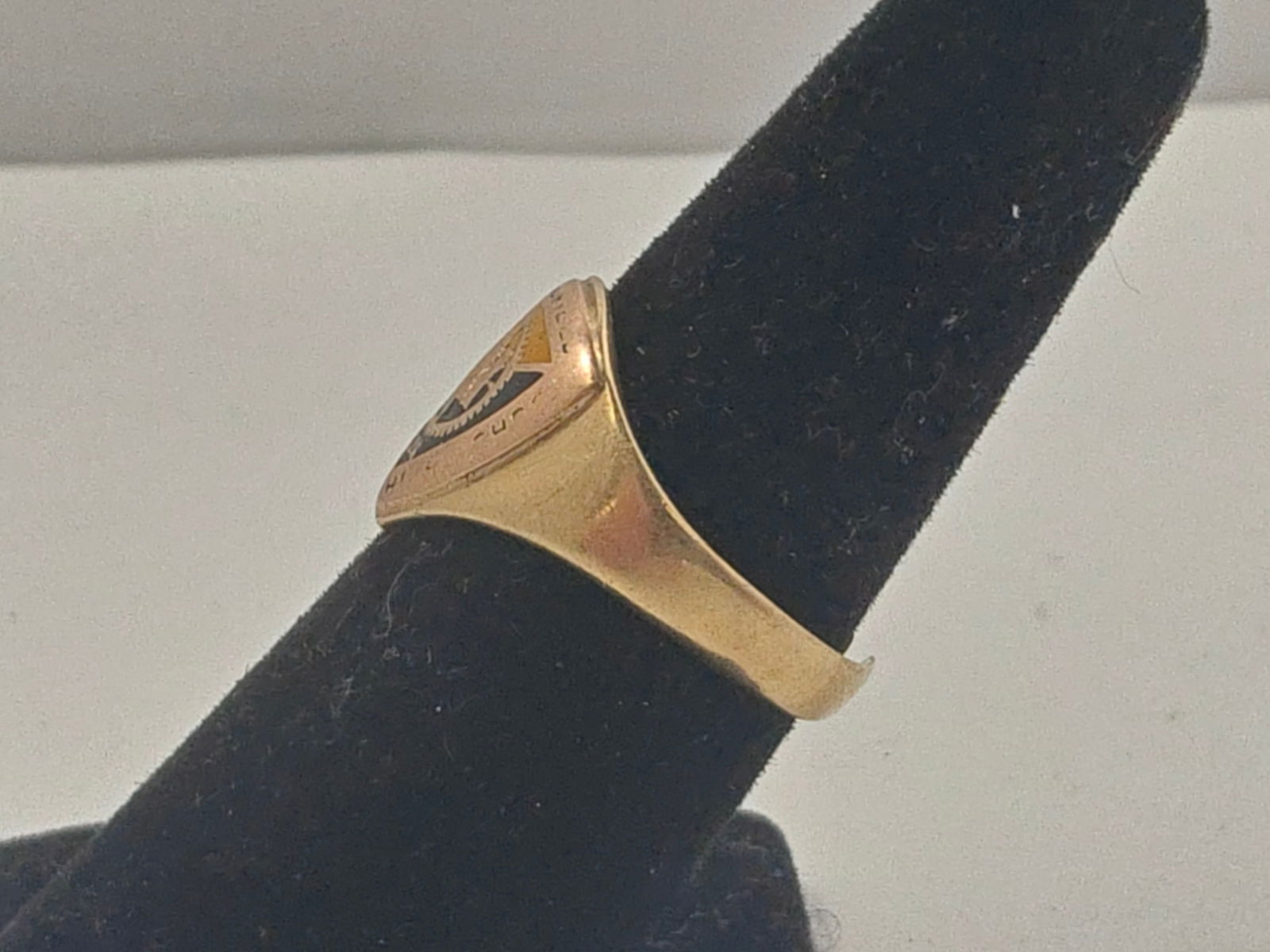 10K Gold Signet Ring - 3
