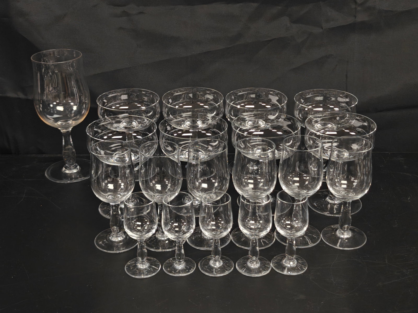 Baccarat Longchamp Crystal Stemware & Coupe Collection, 20 Pieces (1 of 7)