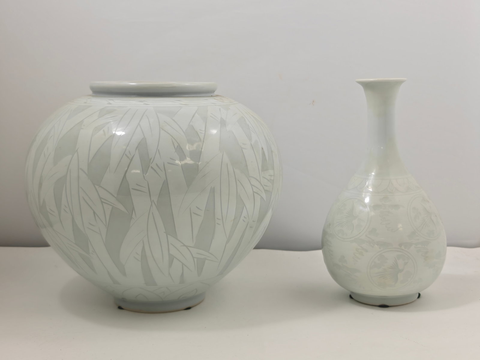 Chinese White Glazed Porcelain Bottle Vase & Korean Celadon Bamboo Jar (1 of 7)
