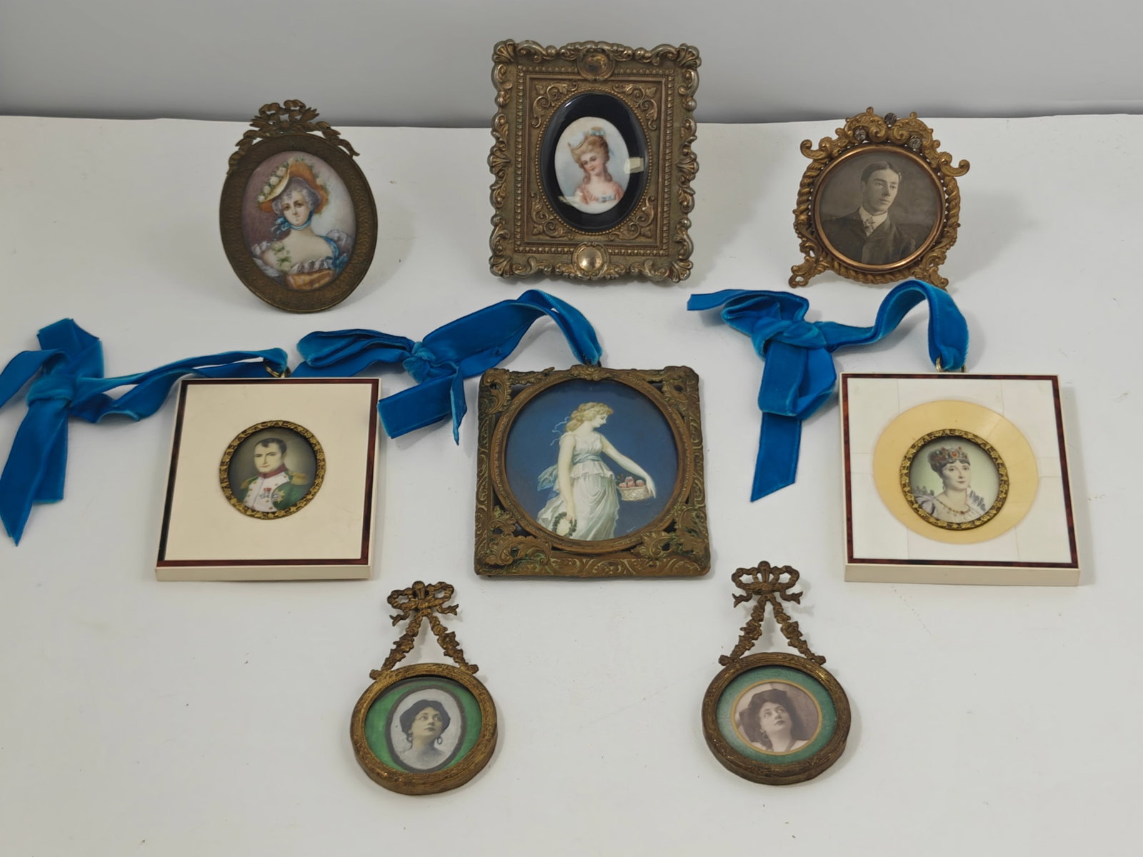 Group of Eight Miniature Portraits in Decorative Frames (1 of 18)