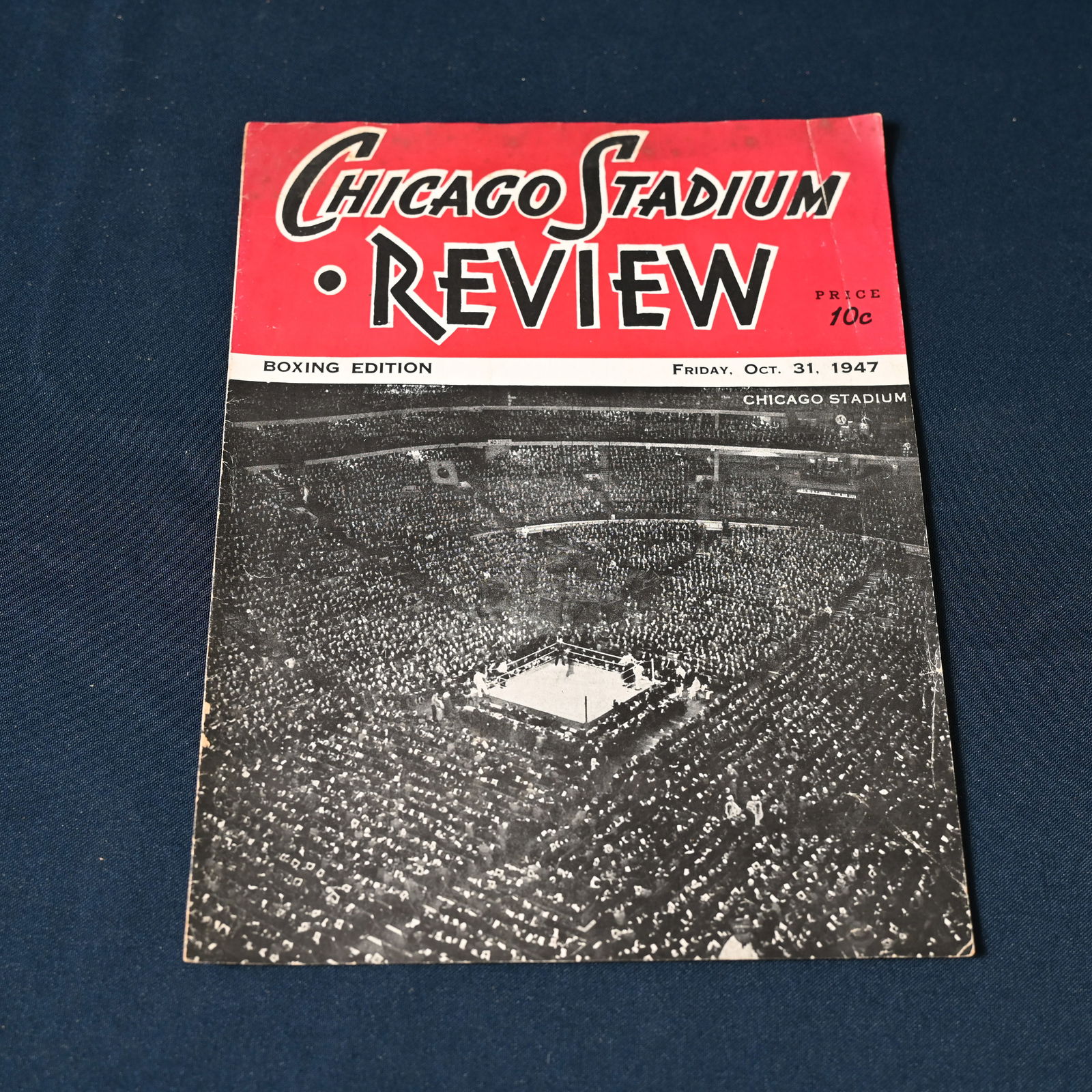 Boxing - Chicago Stadium Review October 31, 1947: Marcel Cerdan and Anton Raadik are featured. 7 bouts, with a scorecard for the attendee. Great Meister Brau ad on the back cover. 4 pages It measures about 11 H x 8 1/2 W inches.