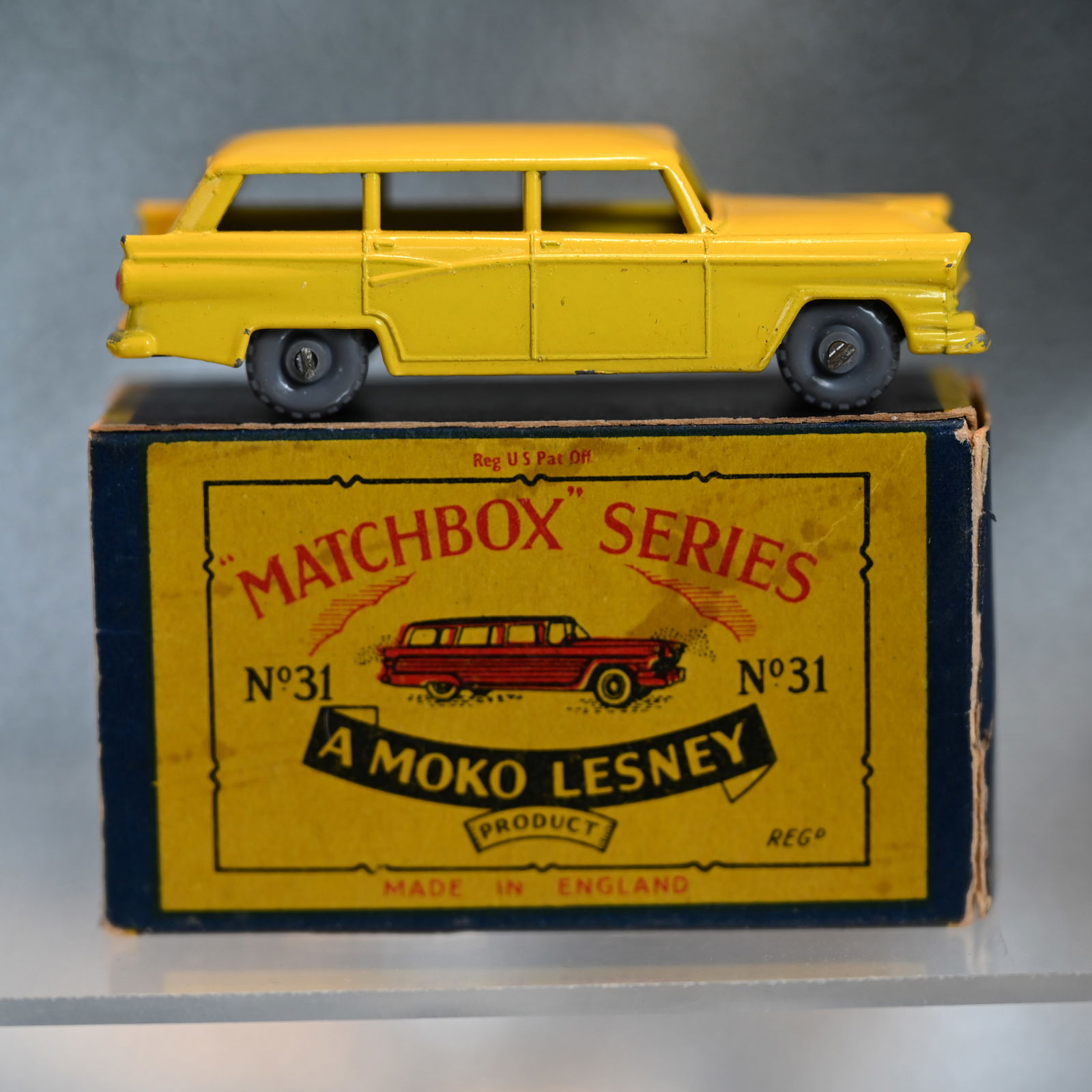 Matchbox - MOKO - No 31 - American Ford Station Wagon (1 of 14)
