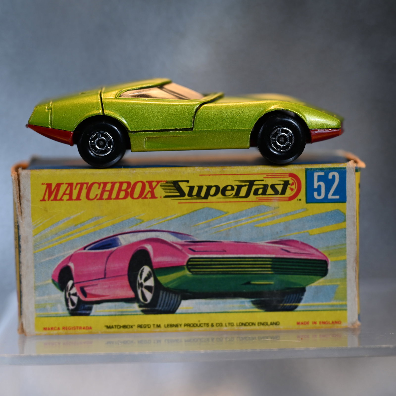 Matchbox New 52 - Dodge Charger MK III - Superfast - 1970 - Green (1 of 12)