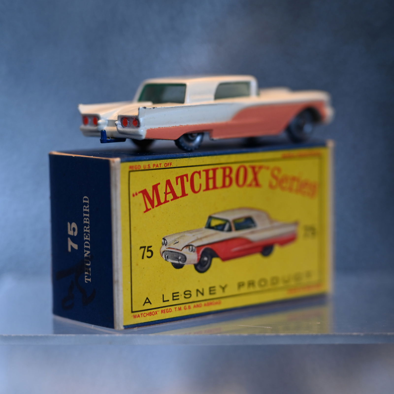 Matchbox Series No 75 - Thunderbird - 4