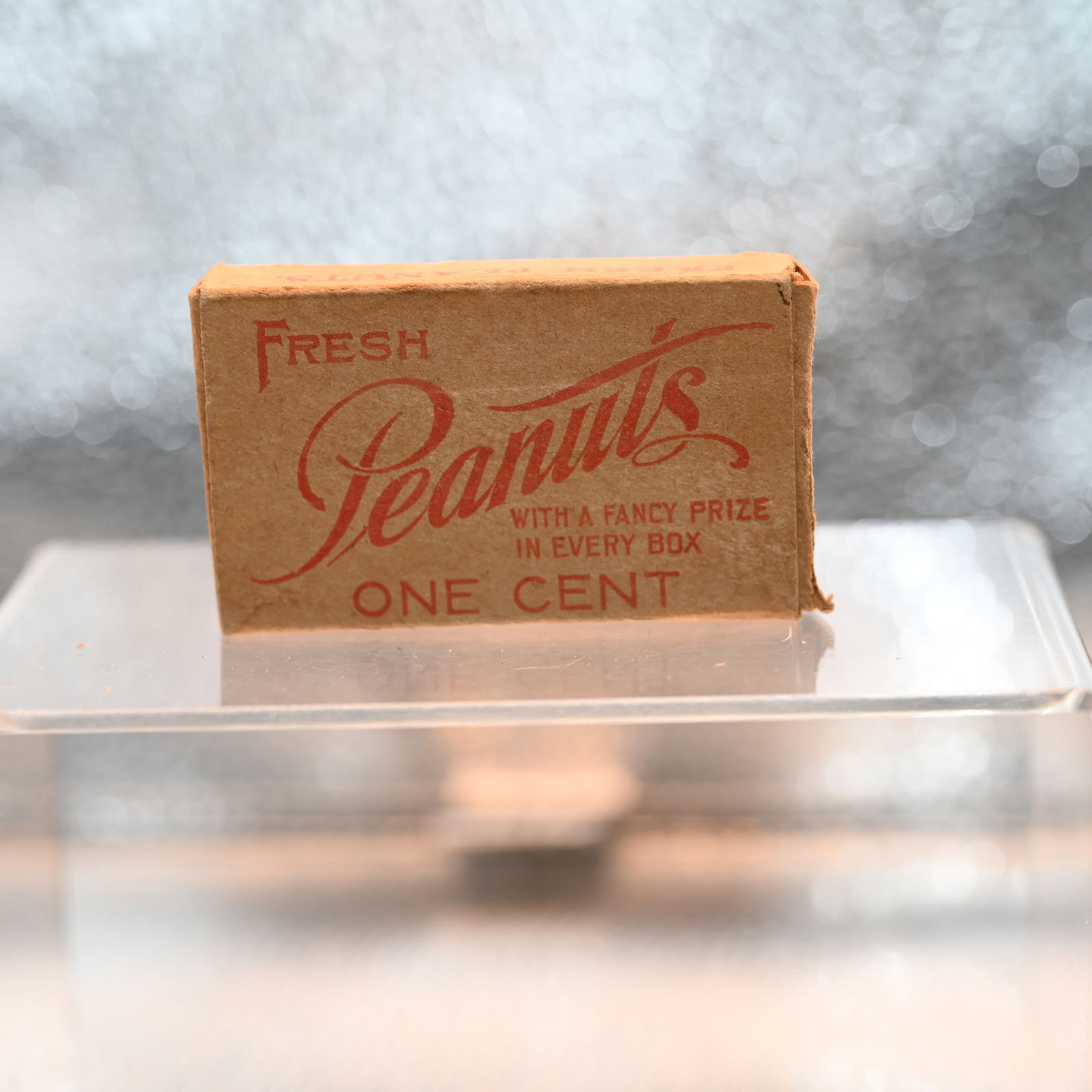 Gillett Novelty Co - Perfection Vending Machines - Fresh Peanuts Box PLUS (1 of 10)