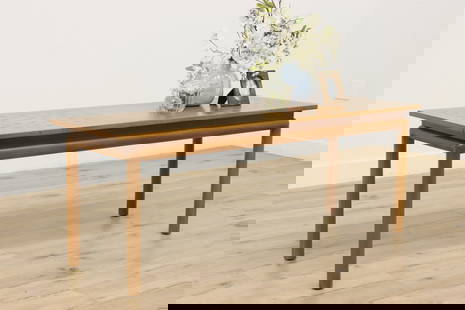 Kittinger Midcentury Modern Vintage Teak Coffee Table Console #48523: This lovely Midcentury Modern coffee table or low console is signed by luxury maker "Kittinger." Vintage 1960s furniture made in Buffalo, NY. Teak with carved floral motifs. Original varnish has been