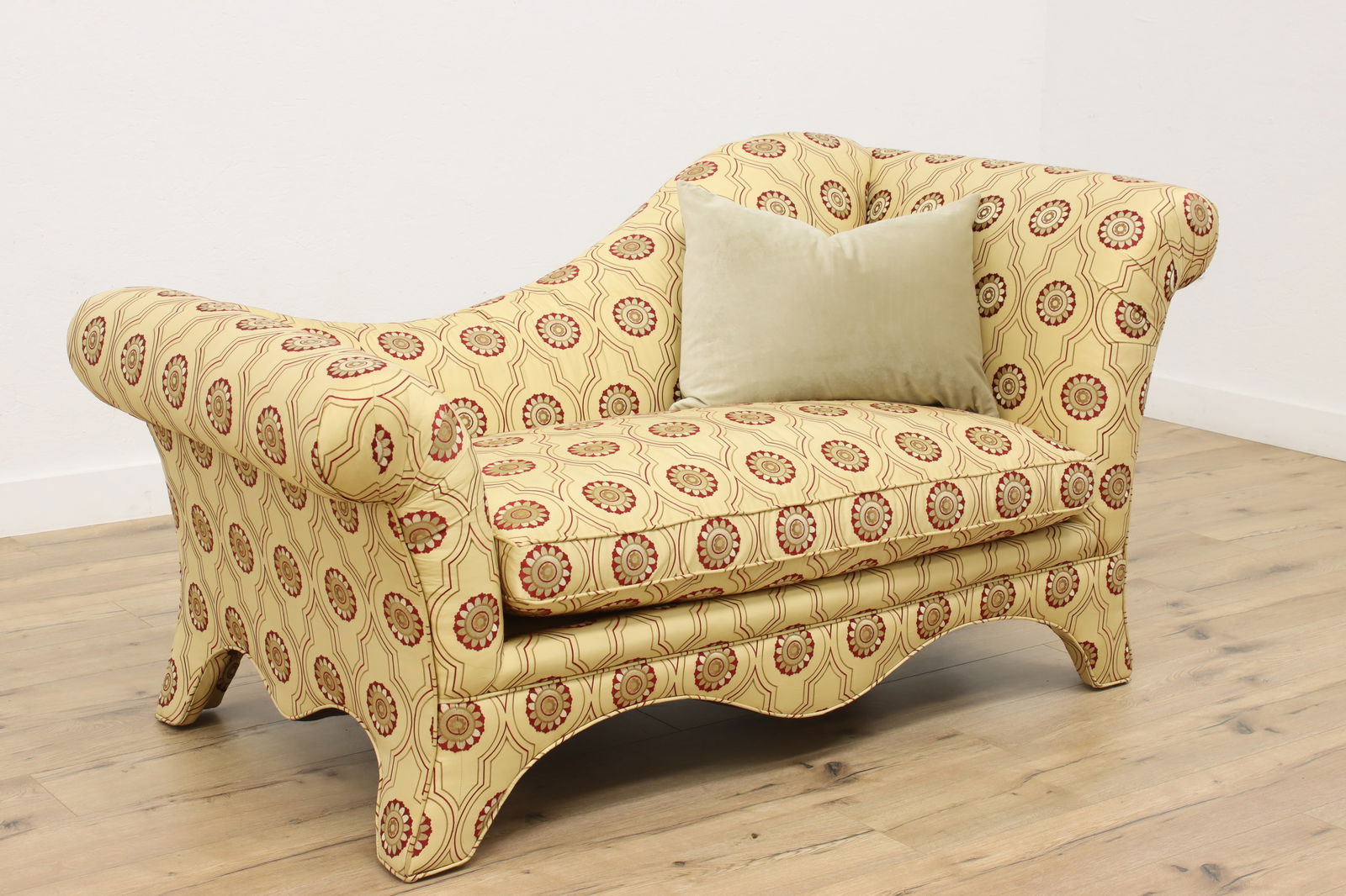 Upholstered Vintage Chaise Lounge, Recamier or Couch #52657: A traditional design chaise lounge, recamier or couch has a unique upholstery. Comfortable American vintage furniture from around 25 years ago. Original European upholstery has been cleaned, has minor