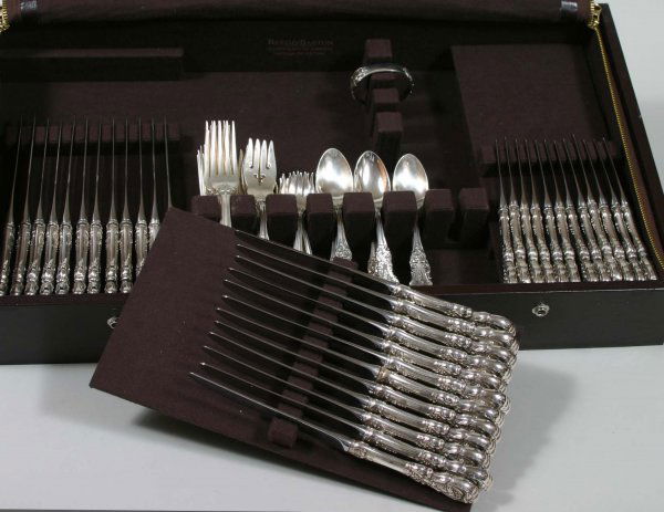 Francis First Sterling Flatware: Exceptional Francis the First, Sterling Silver Flatware Service Having Many Unusual serving Pieces. 120 Pieces, total 108 Troy Ounces weighable, plus additional serving pieces not weighed. Provenance: