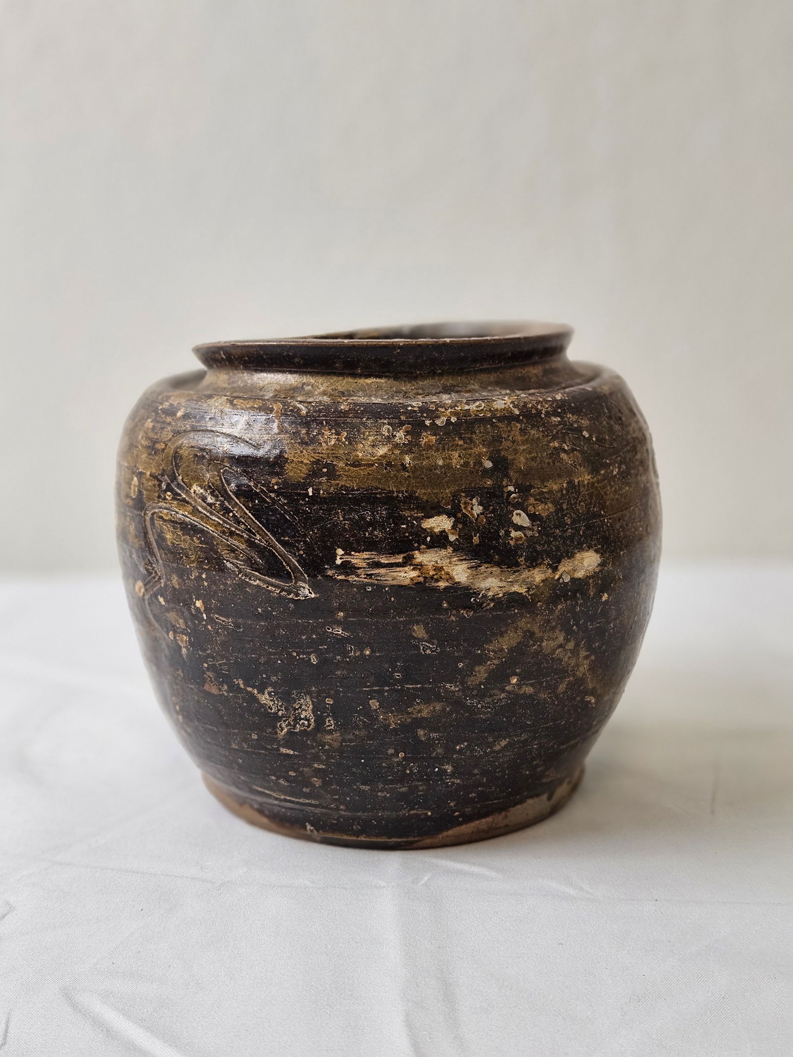 Chinese Song-Yuan Dynasty Brown Glazed Porcelain Jar (1 of 6)