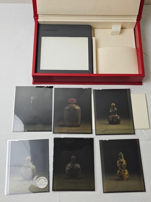 Christie's Chinese Qing Dynasty Snuff Bottle Photo Archive (1 of 8)