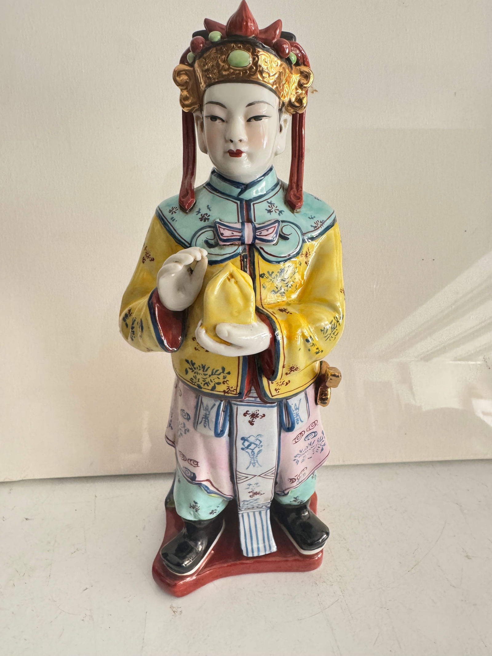 Chinese Ancient Figure Porcelain Sculpture (1 of 8)
