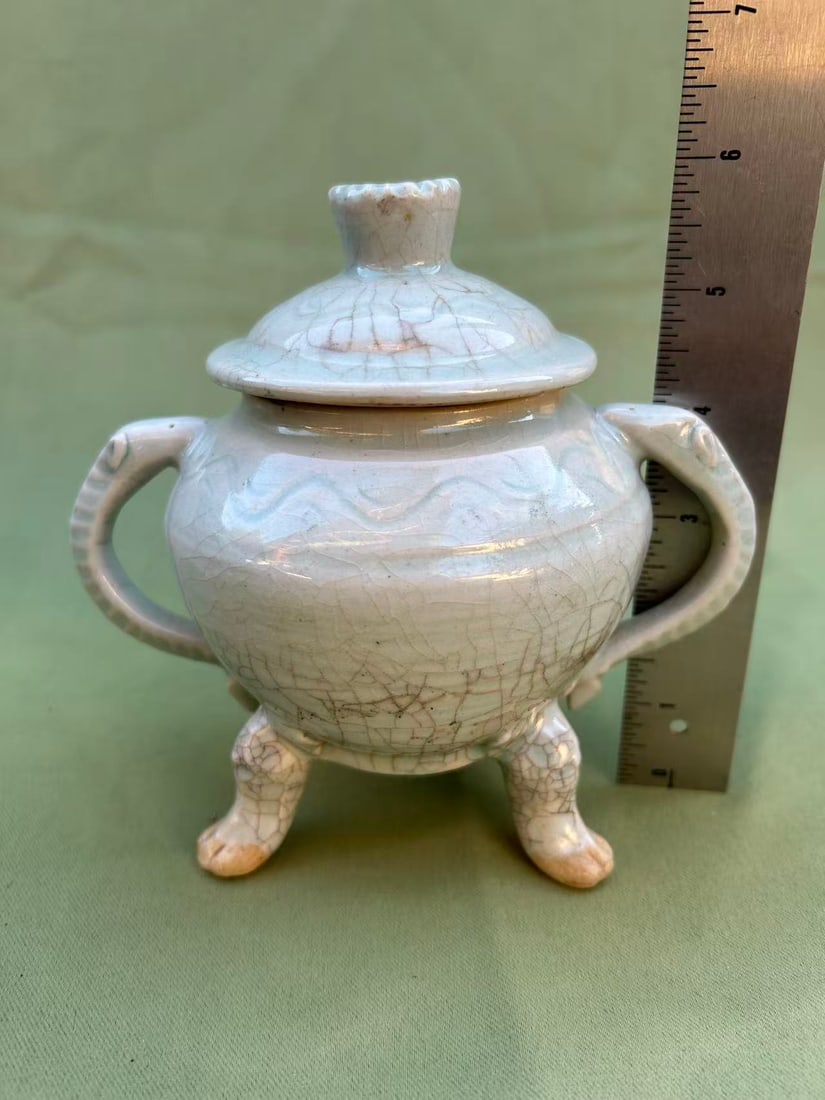 A porcelain censer, China, antique: A porcelain censer, China, antique