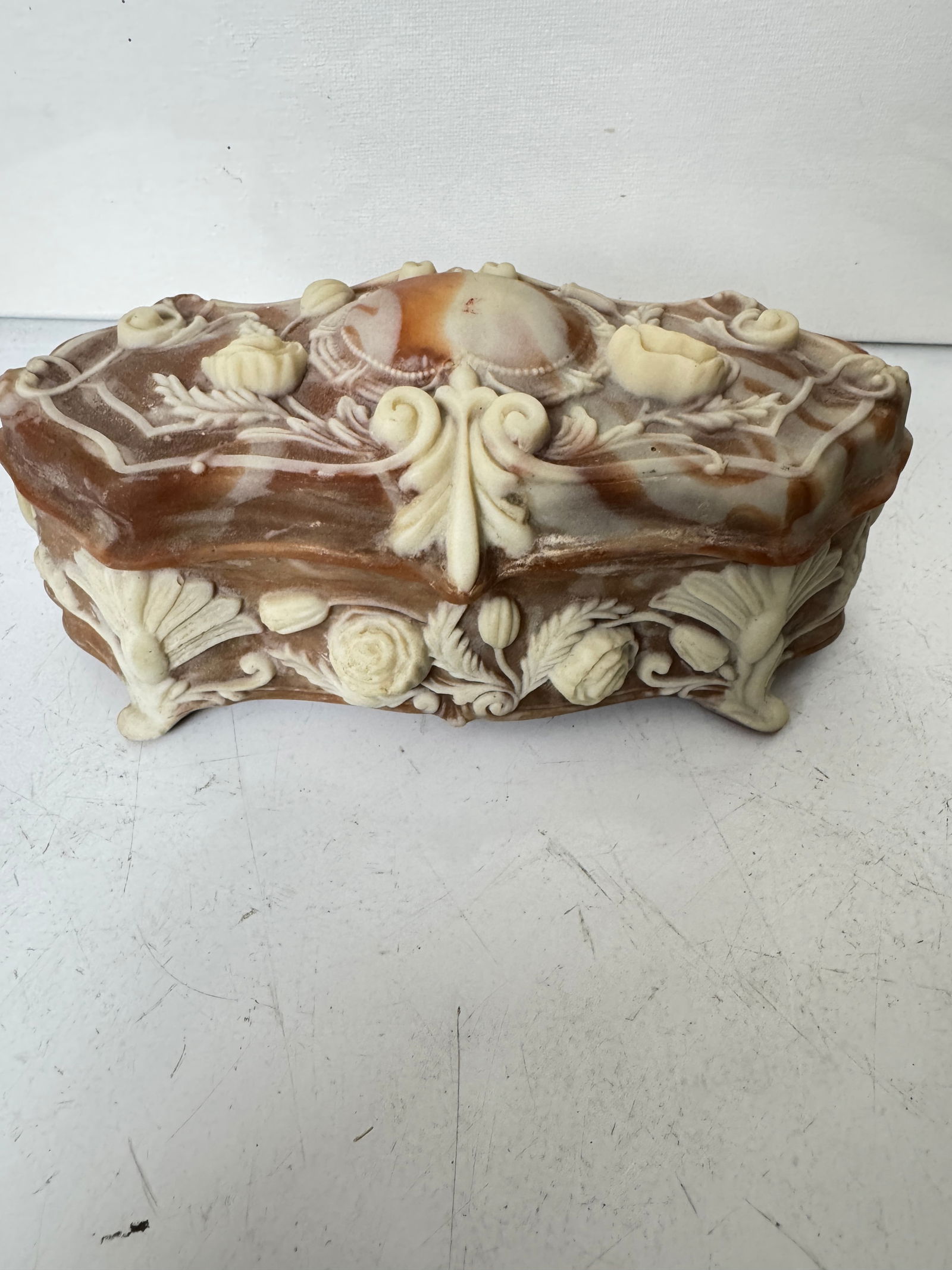 Vintage Incolay Handcraft Genuine Pink Cream Stone Trinket Jewelry Box Rose Bows (1 of 10)