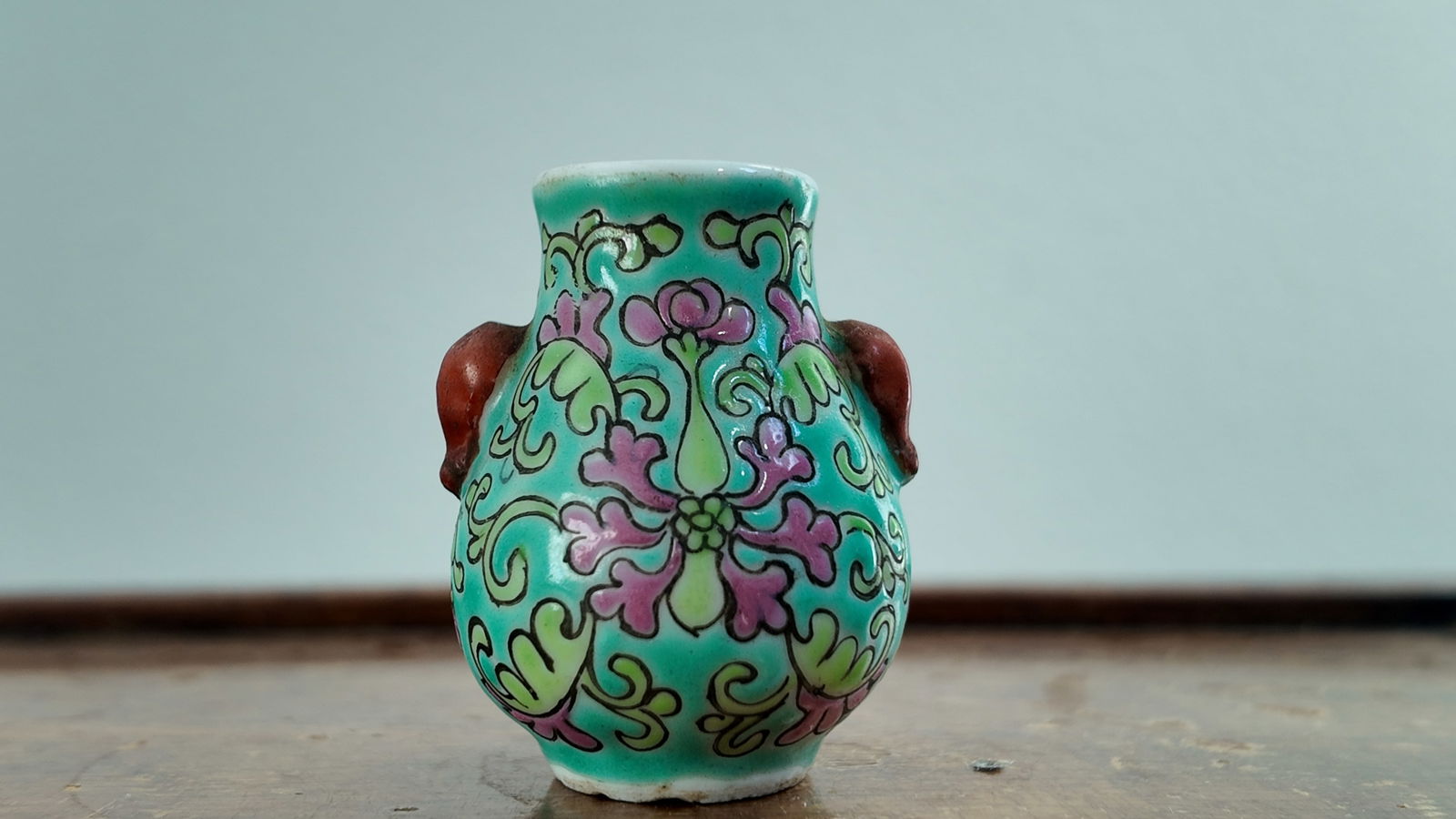 Rare Antique Chinese 19 C. Porcelain Miniature Vase.: Rare Antique Chinese 19 C. Porcelain Miniature Vase.