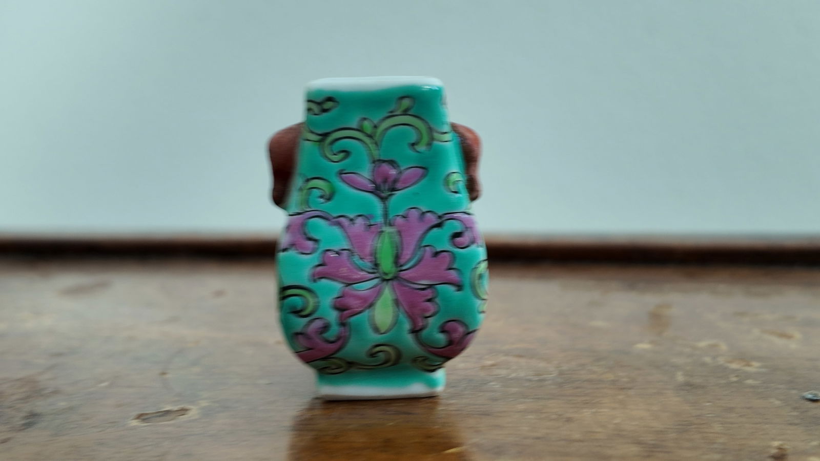 Rare Antique Chinese 19 C. Porcelain Miniature Vase.: Rare Antique Chinese 19 C. Porcelain Miniature Vase.
