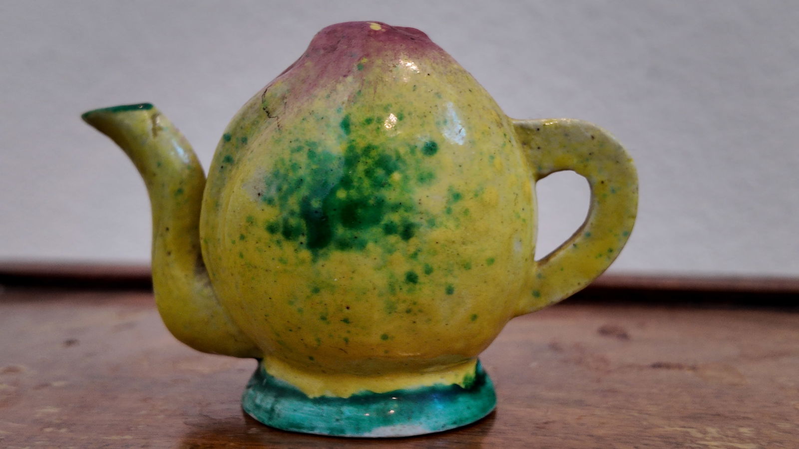 Tri-Color Antique Porcelain Chinese Puzzle\ Cadogan Miniature Teapot (1 of 6)