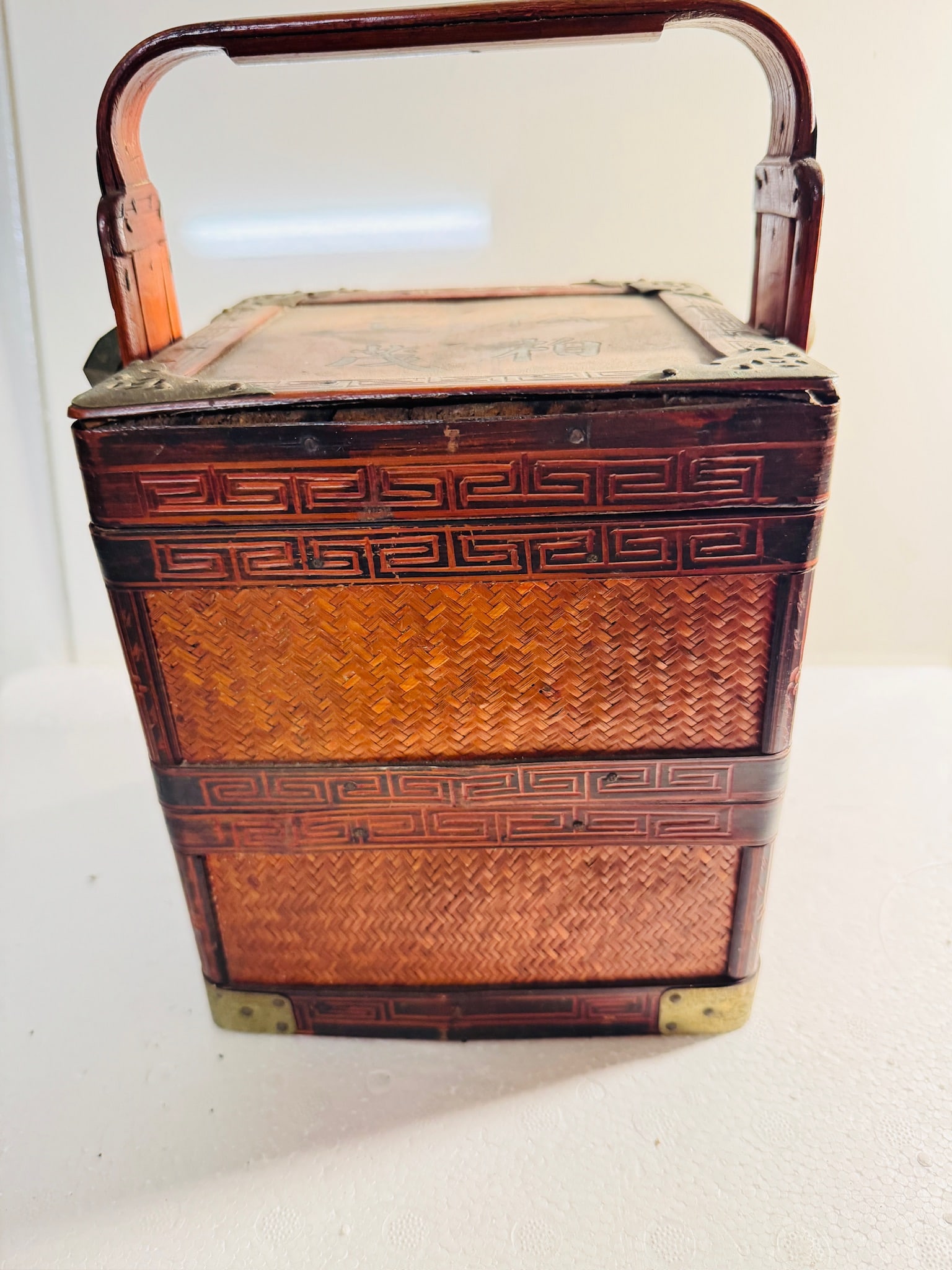 Chinese Qing Dynasty Bamboo Basket: Chinese Qing Dynasty Bamboo Basket