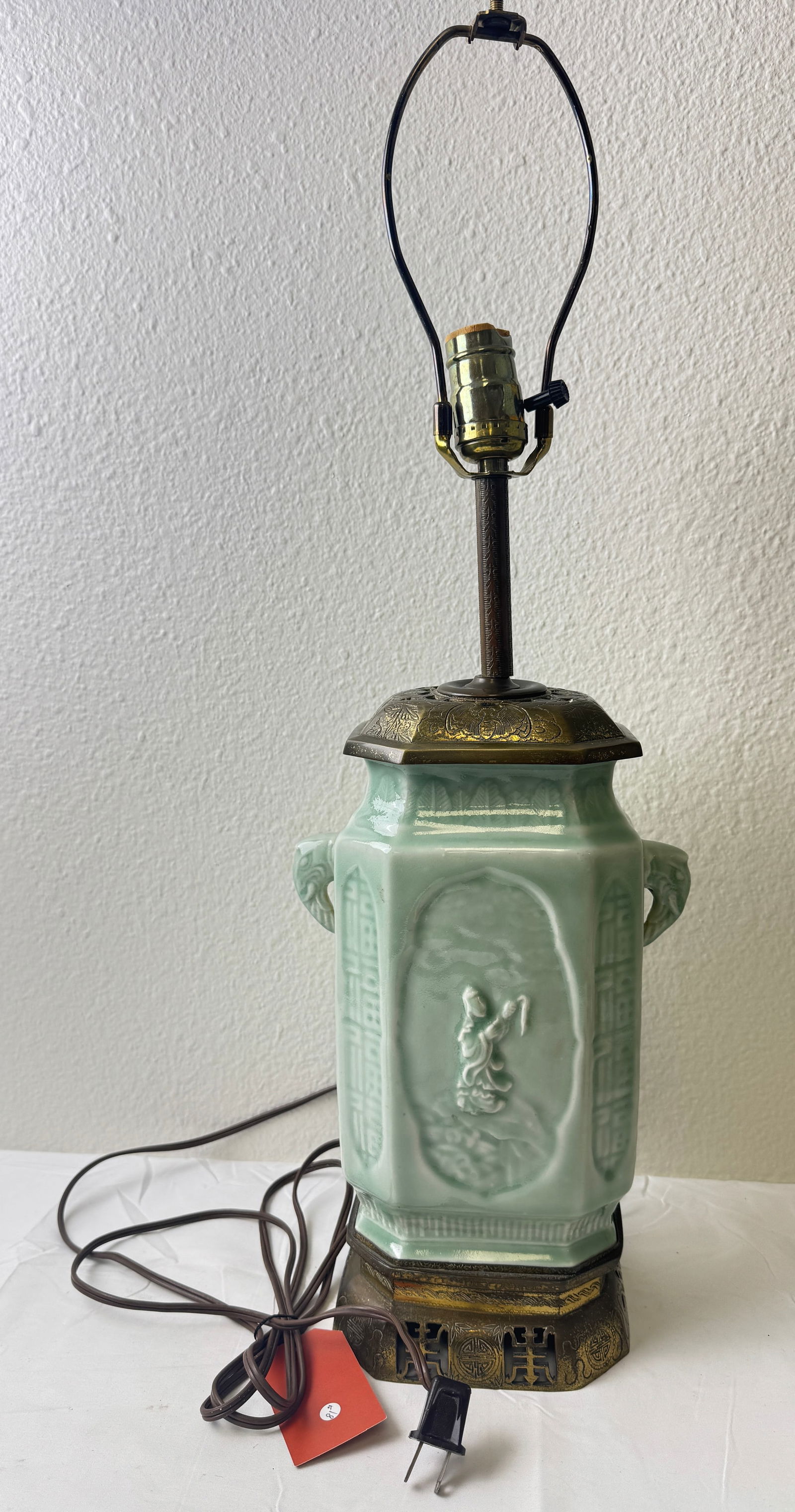 Chinese Antique Celadon Glaze lamp: Chinese Antique Celadon Glaze lamp