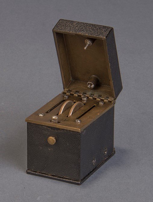 Coin Casket – Charles Kalish (1 of 1)