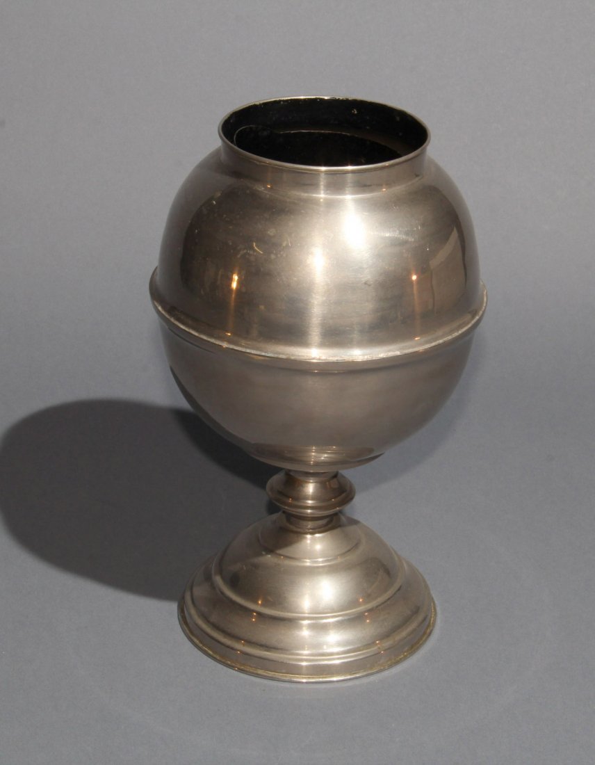 INEXHAUSTABLE VASE – DONALD HOLMES (1 of 1)