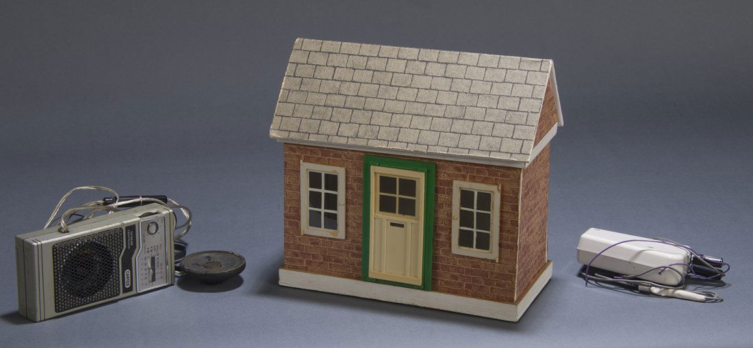 HAUNTED HOUSE - DAVID HOWARTH (1 of 1)