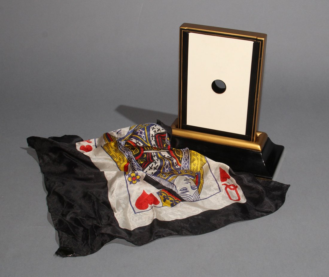 ABSCONDING QUEEN – MILSON-WORTH (1 of 1)