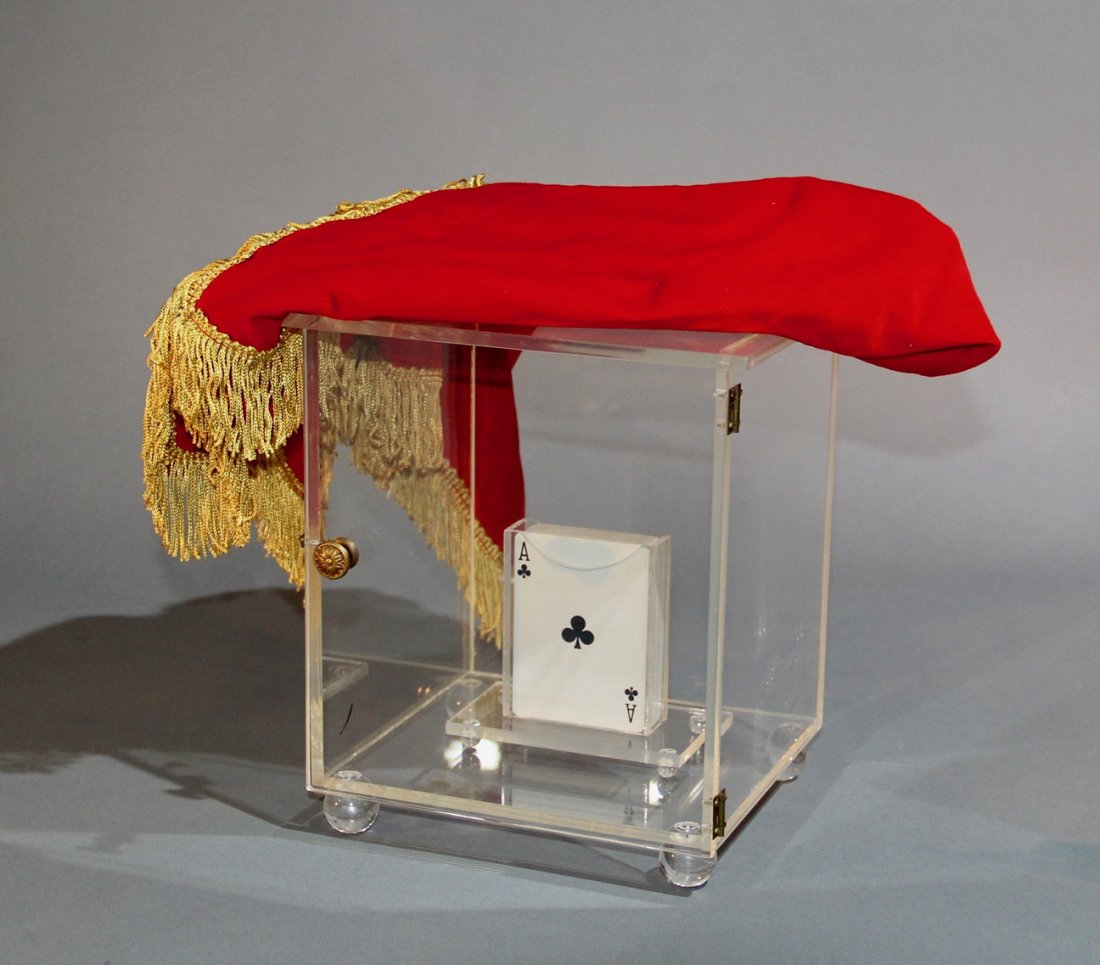 RISING CARDS IN CLEAR BOX (1 of 1)