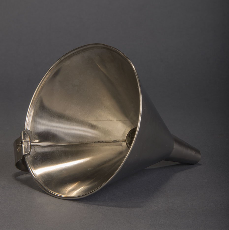 FUNNEL- MERV TAYLOR (1 of 1)