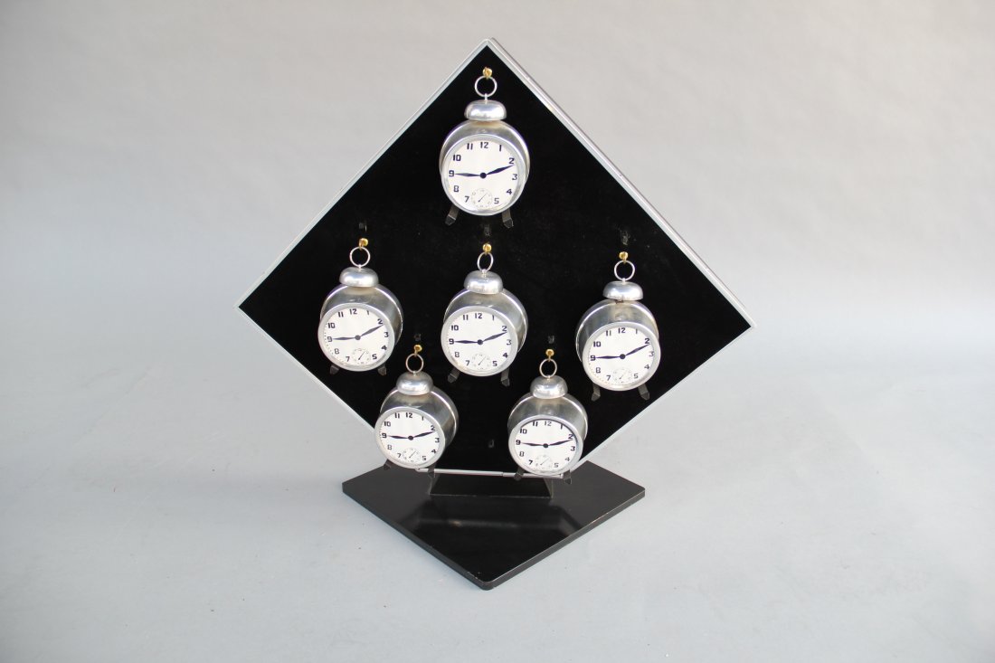 Abbott’s Ringing Alarm Clock Stand (1 of 1)