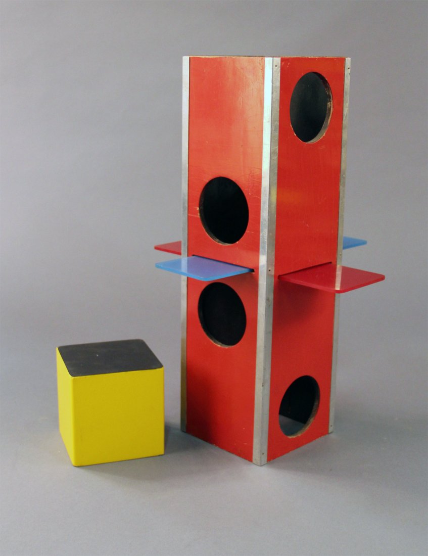 Bohleno Block Penetration: Bev Taylor Towne House Magic. Circa 1950. Yellow block slowly and visibly penetrates two plastic plates through a red wooden chimney. A baffler. Condition: Very good.