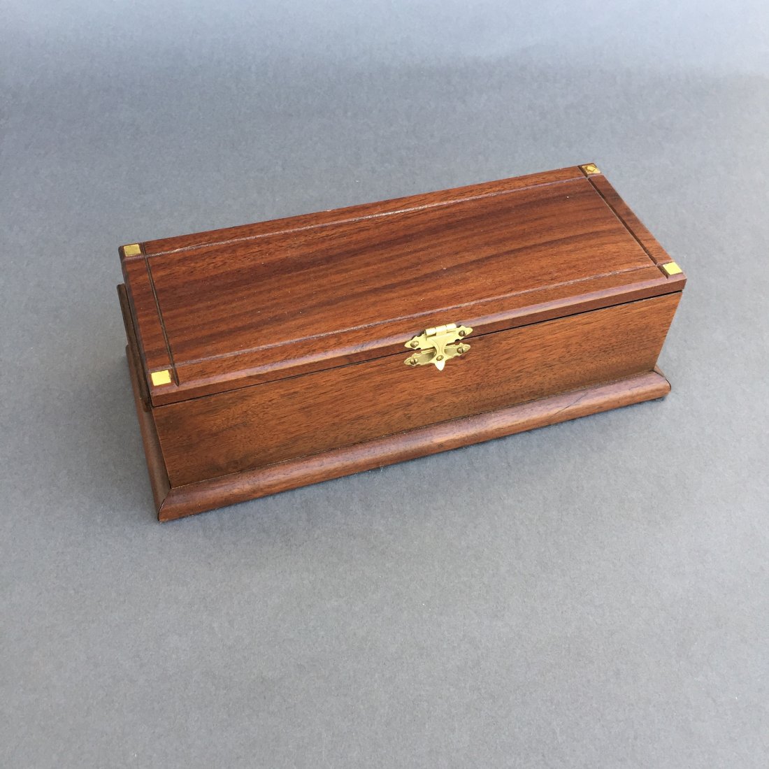 Handkerchief Exchange Box (1 of 2)