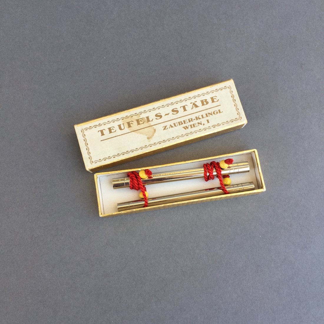 Tesfels- Stäbe - Klingl (Cords & Pillars): Zauber- Klingl's close-up Cords & Pillars. With original Klingl box.