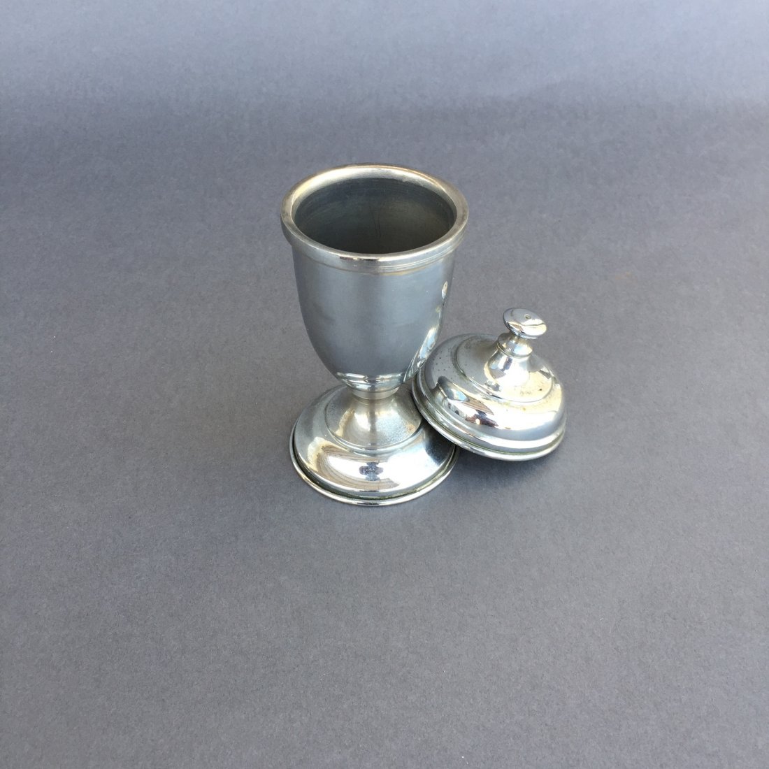 Bran Vase: Vase used to change rice or bran into a small object or animal.