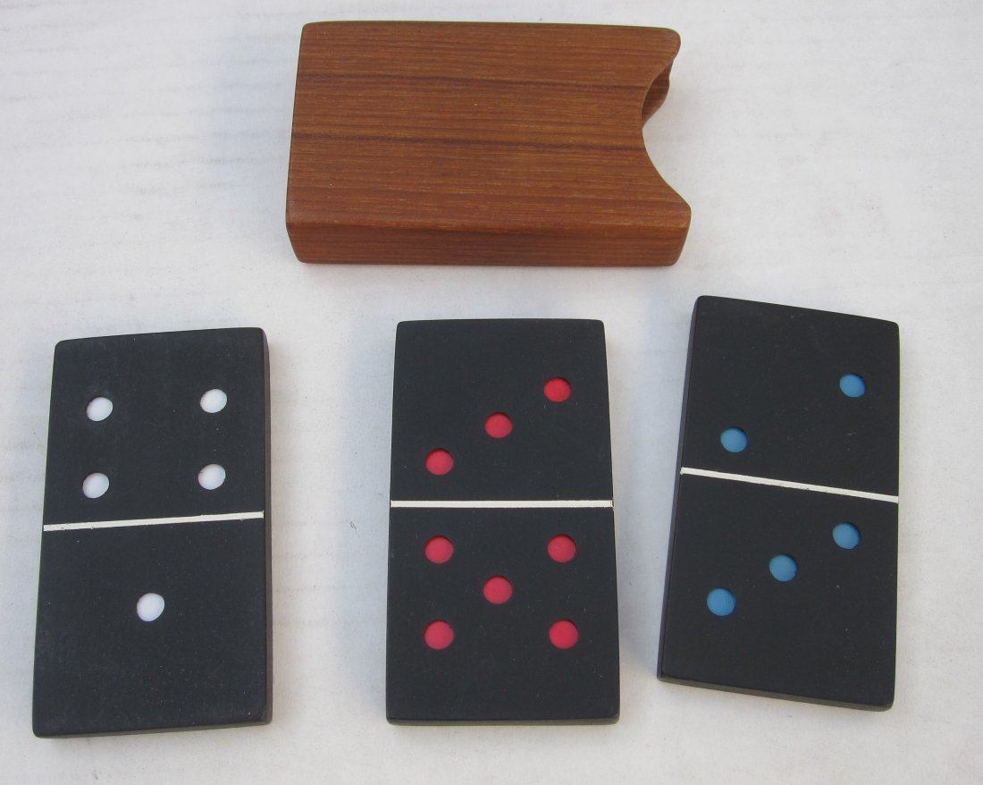 Do-mini-o  - Warner (1 of 1)