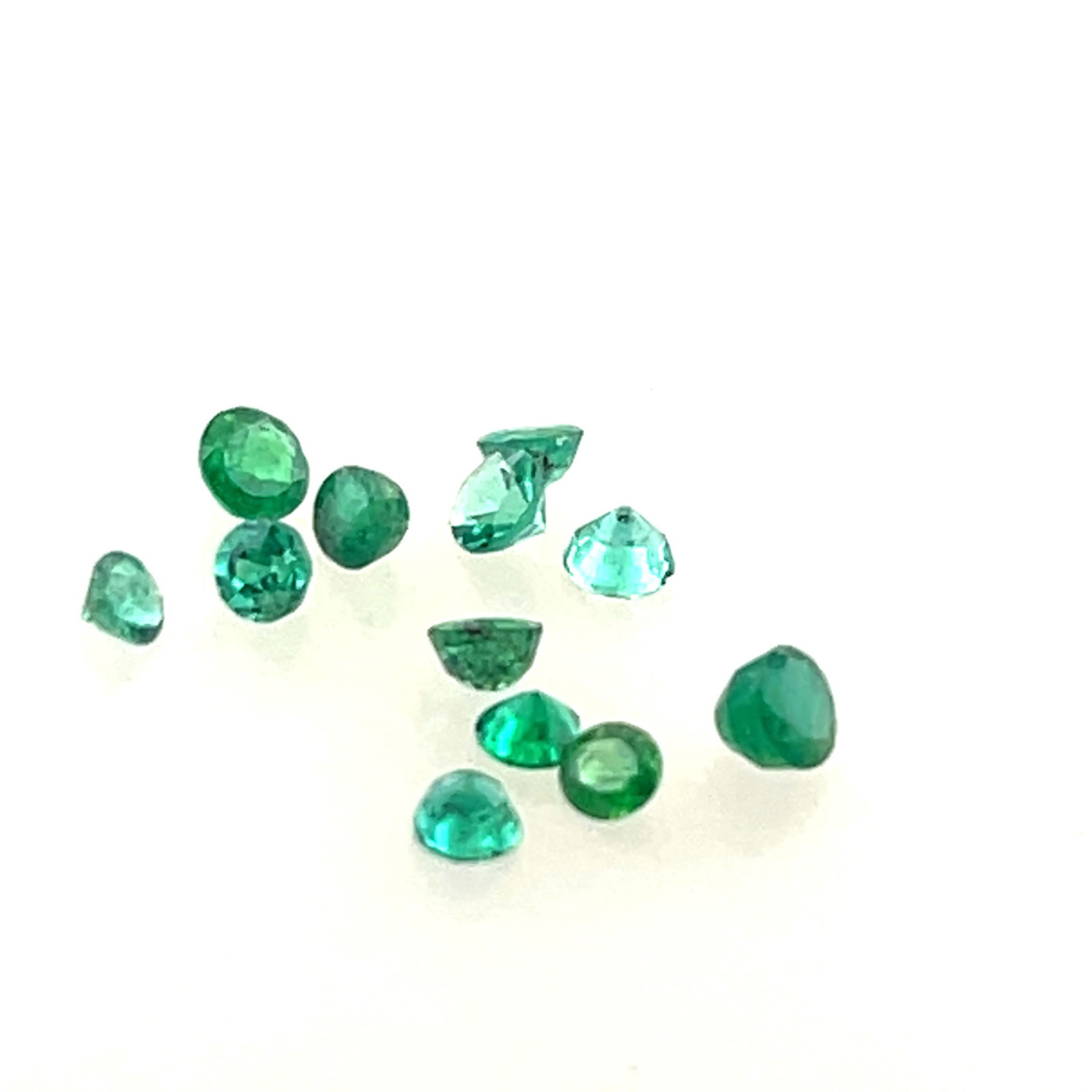 Natural Round Emerald Selection Loose Gemstone  - 3 - 1.19ct (1 of 3)
