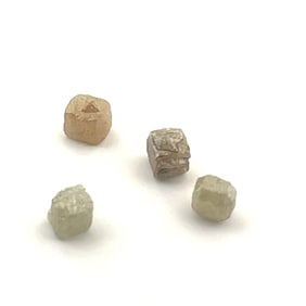 Loose Gemstones Rough Diamond Cubes 3-4mm - 2.93ct - 3.5x3.5