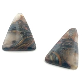 Pair of Polished Triangles Liminite in Quartz - - 22.4x14.1