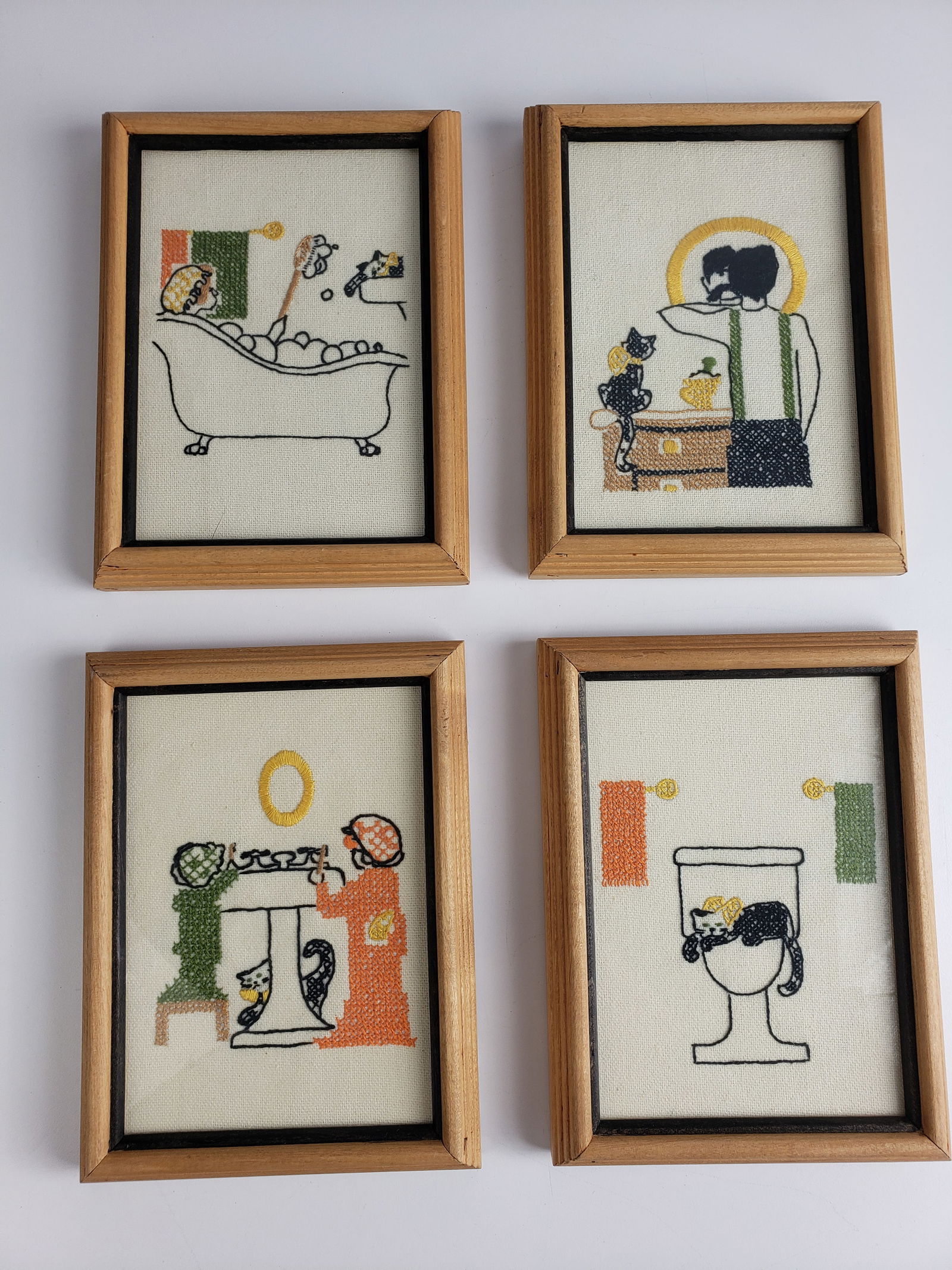 4 x Vintage Needlepoint Bathroom Scenes (1 of 6)