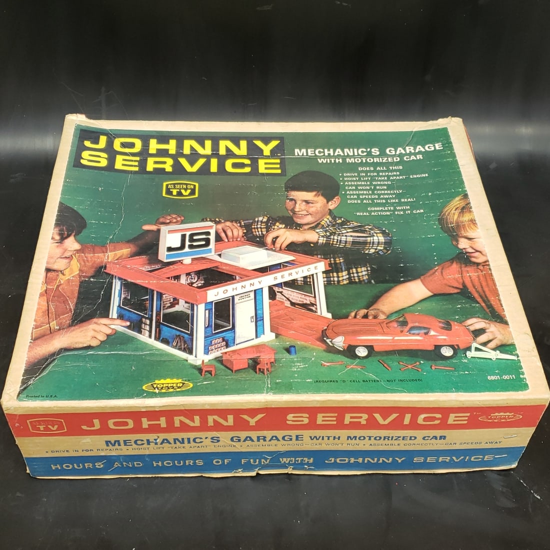 Topper Johnny' Service Toy Mechanics Garage Excellent Condition: "Fresh to market from a lifetime collector. A nice selection of vintage tin and pressed steel along with die cast model and car related ephemera. All measurements are approximate.