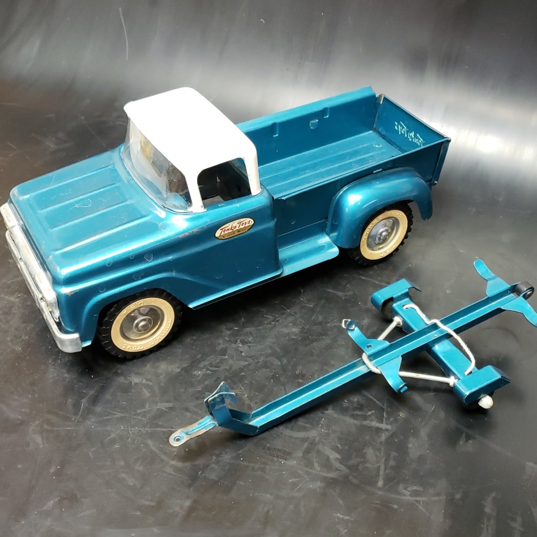 Tonka Deluxe Sportsman No 22 with Boat Trailer (1 of 11)