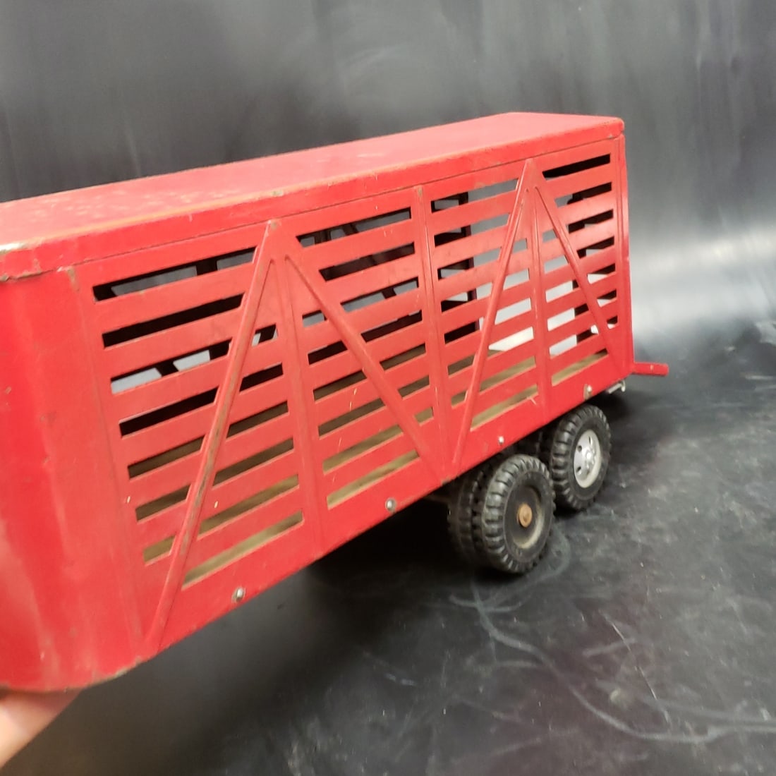Vintage Tonka Red Livestock Trailer Steel Toy (1 of 5)