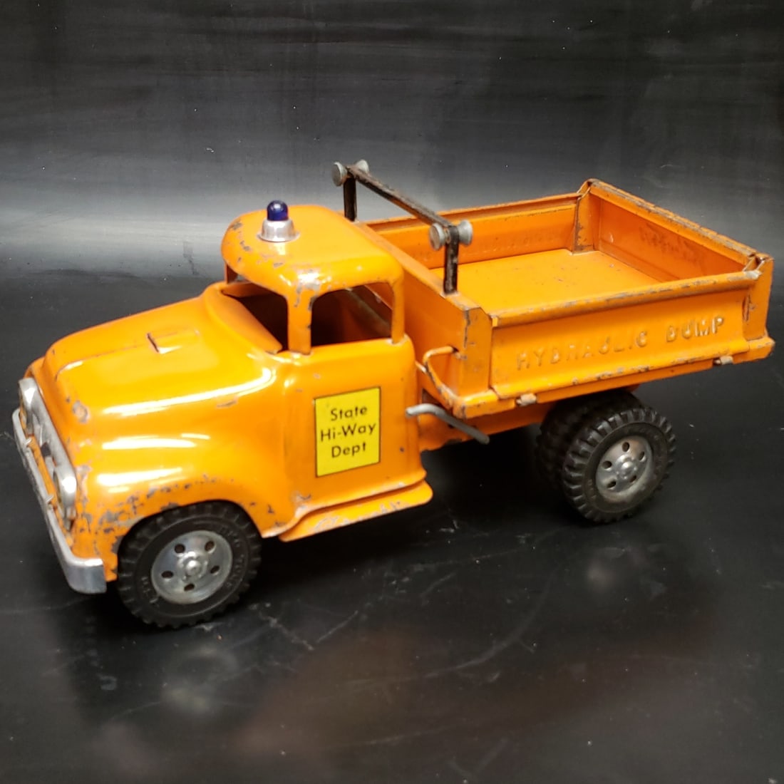 1950's Tonka State Hi-Way Dept 957  Hydraulic Dump Truck #4 (1 of 9)