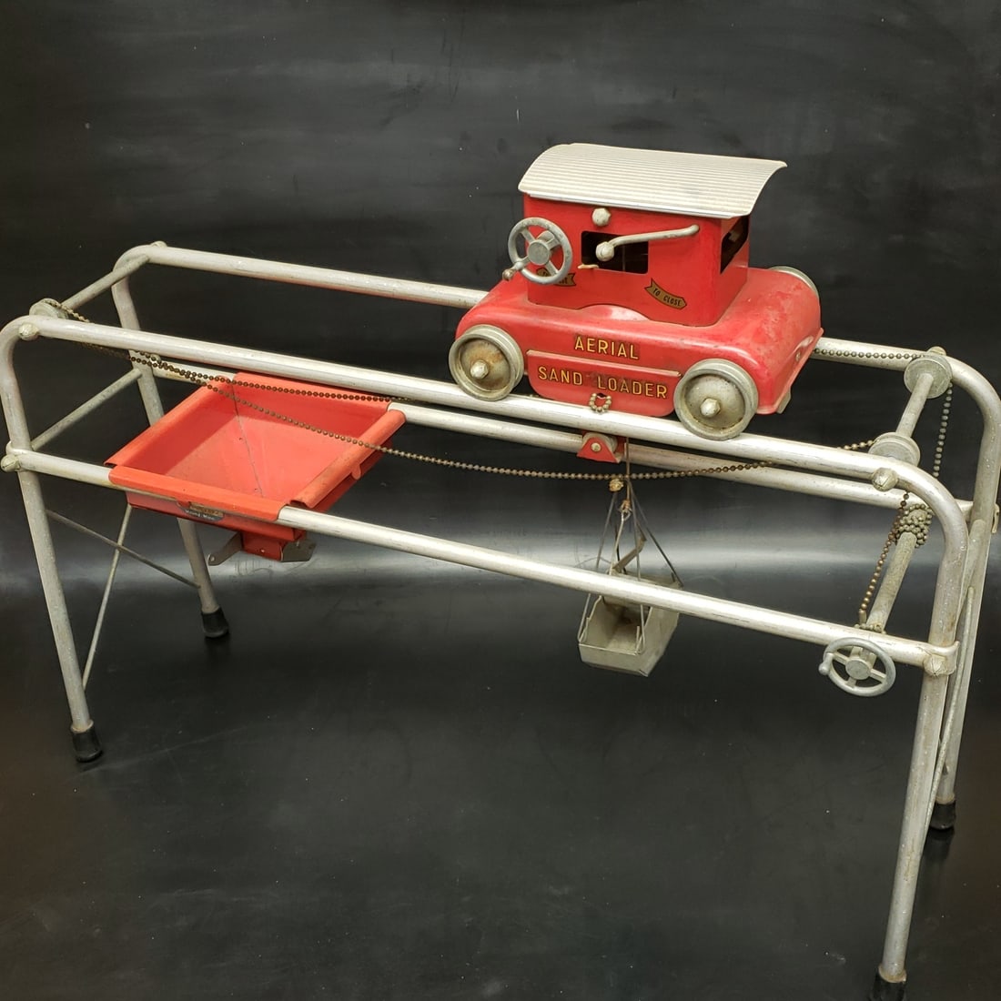 Tonka Aerial Sand Loader Pressed Steel Toy #825-6 (1 of 10)