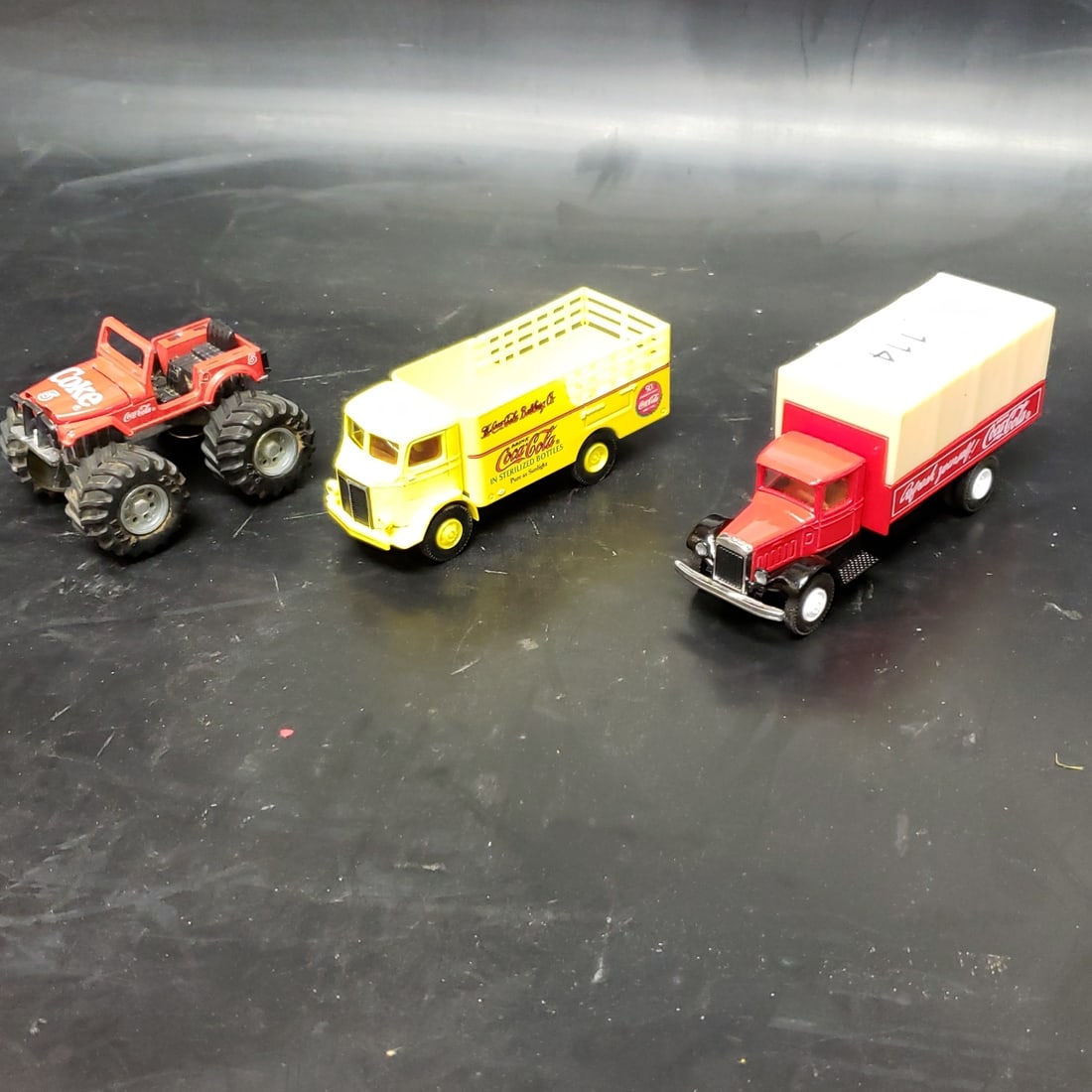 3 x Hartoy Coca Cola Small Cars / Trucks (1 of 9)