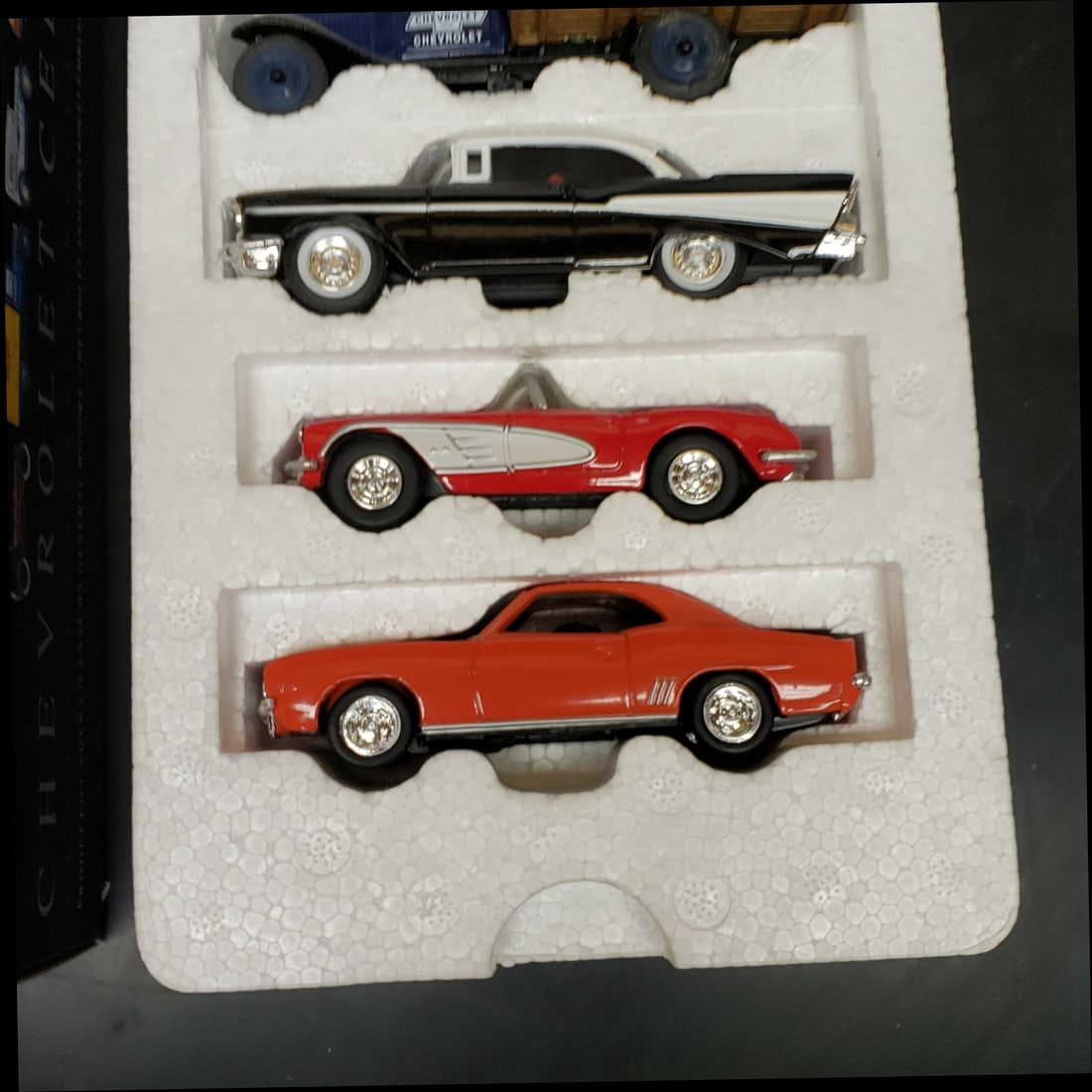 ERTL Chevrolet Celebrates 1911-1991 80 Years 7 diecast collector edition (1 of 8)