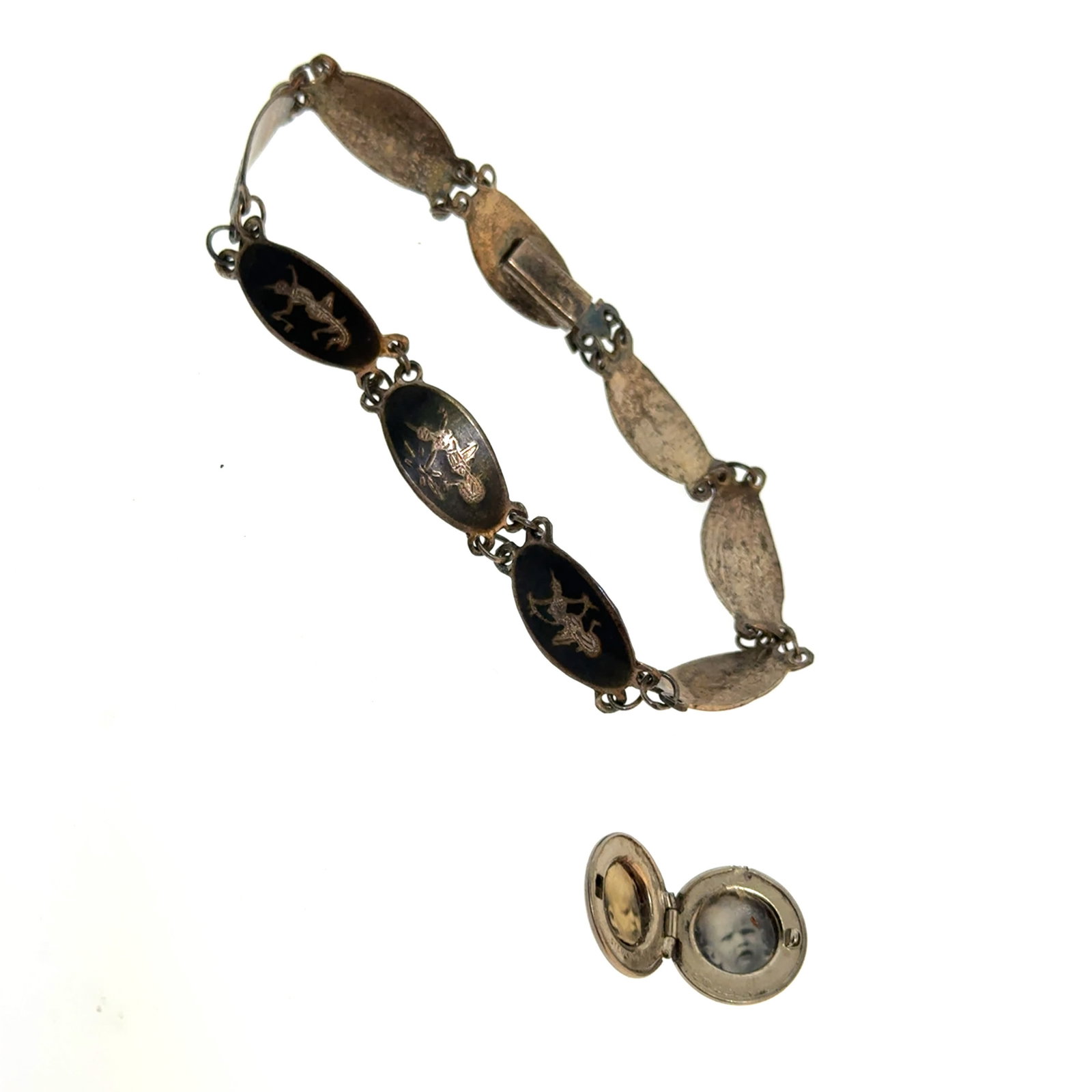 Thai Silver Bracelet with Bonuse Silver Locket - 9g: A wonderful selection of estate jewelry including some antique heirloom pieces with family provenance. Item weights and dimensions are approximate. 4"x4"x4" 8oz shipping weight and dimensions.All weig