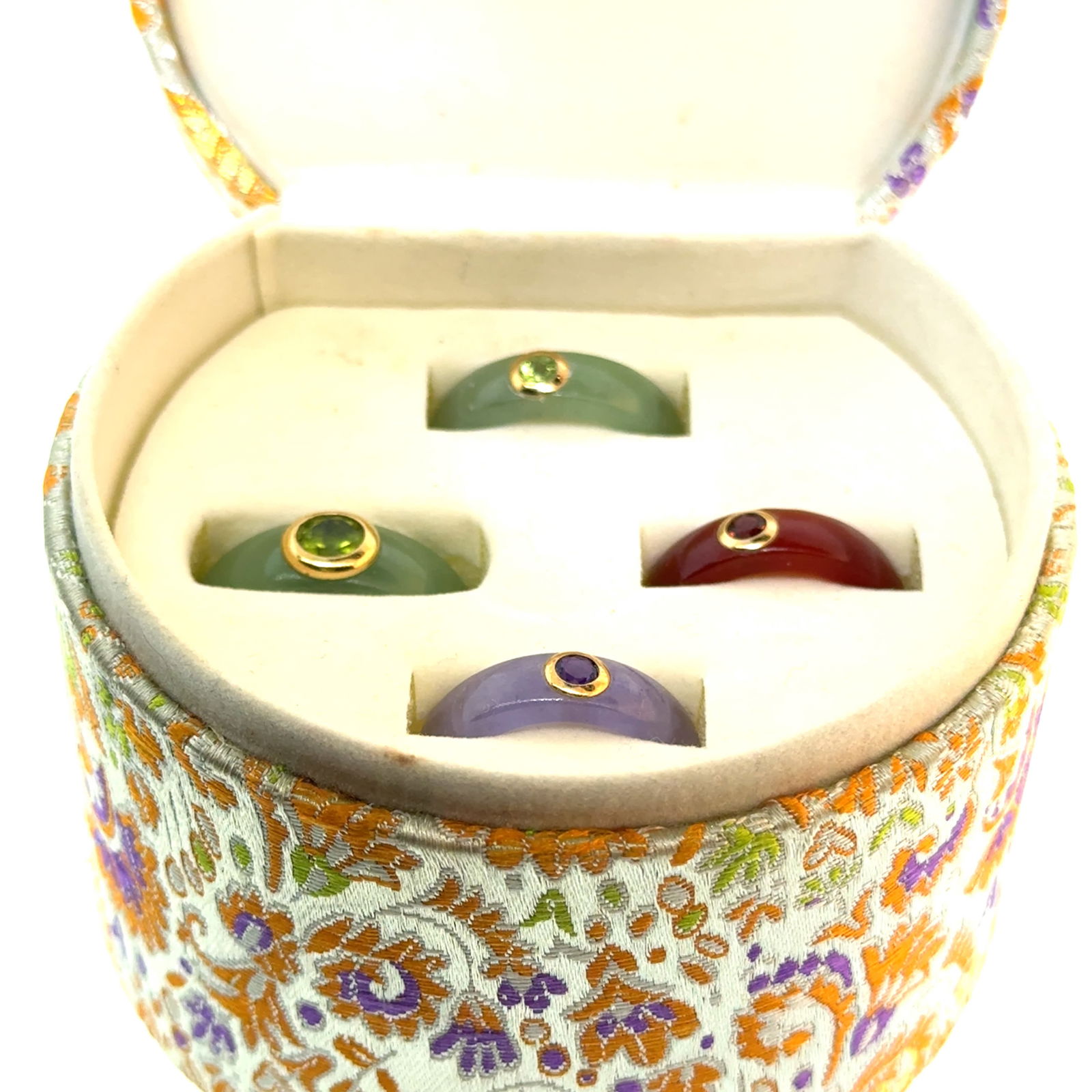 Selection of Jade and Semi-Precious Stone Rings Size 7.75 - g (1 of 6)