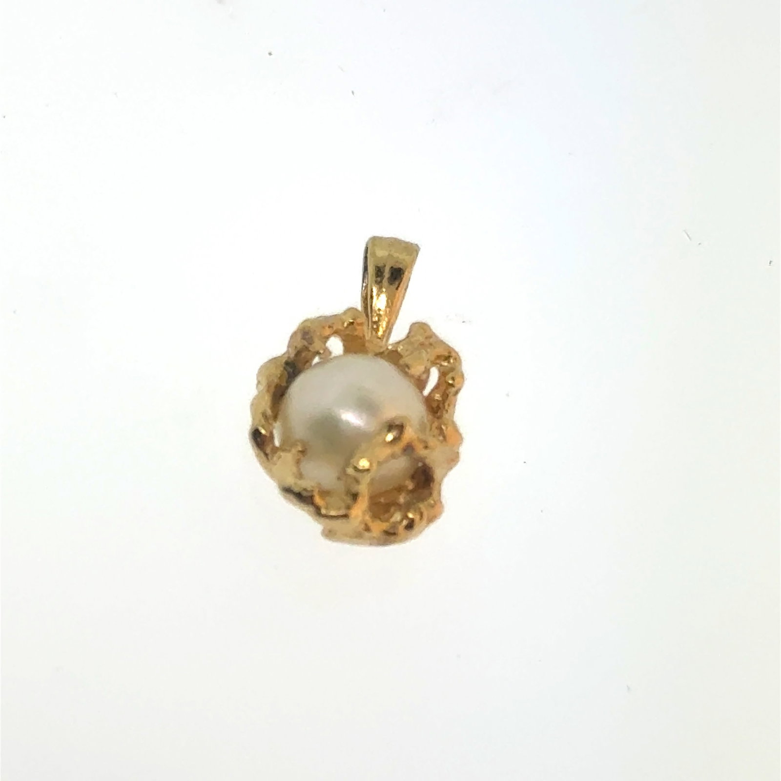 Abstract 14k Mounted Pearl Pendant - 1.5g: A wonderful selection of estate jewelry including some antique heirloom pieces with family provenance. Item weights and dimensions are approximate. 4"x4"x4" 8oz shipping weight and dimensions.All weig