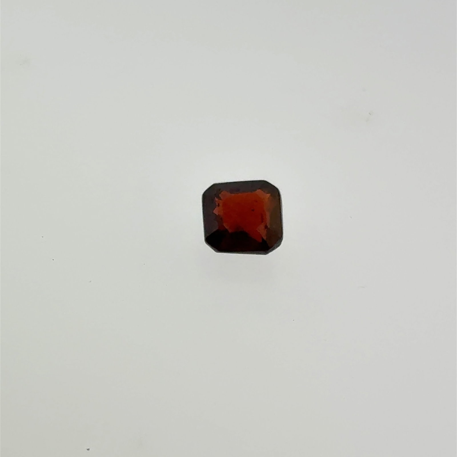 Square Cut Garnet Gemstone 1.7ct 6.5x6.5mm: This is a continuation of our pro jeweler's estate auction, but we've added some gems from another estate (JTV). The rest are from his personal collection, many faceted by himself. Gems were cataloged