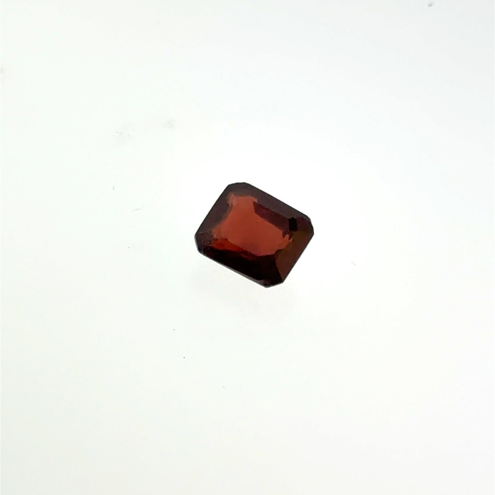 Garnet Gemstone 2.4ct 7.7x6.6mm: This is a continuation of our pro jeweler's estate auction, but we've added some gems from another estate (JTV). The rest are from his personal collection, many faceted by himself. Gems were cataloged